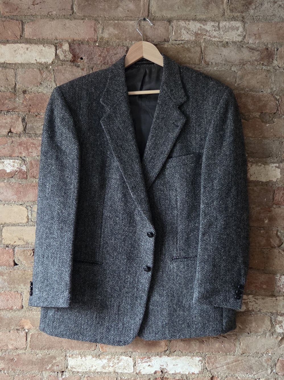 Classic Men's Gray Herringbone Blazer Size 48